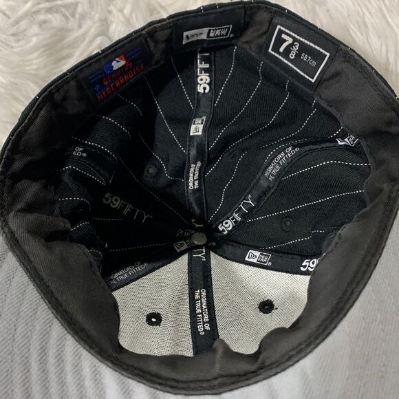 WHITE SOX wool baseball cap New Era 7 3/8 black with white pin stripes gray bill - Picture 8 of 11